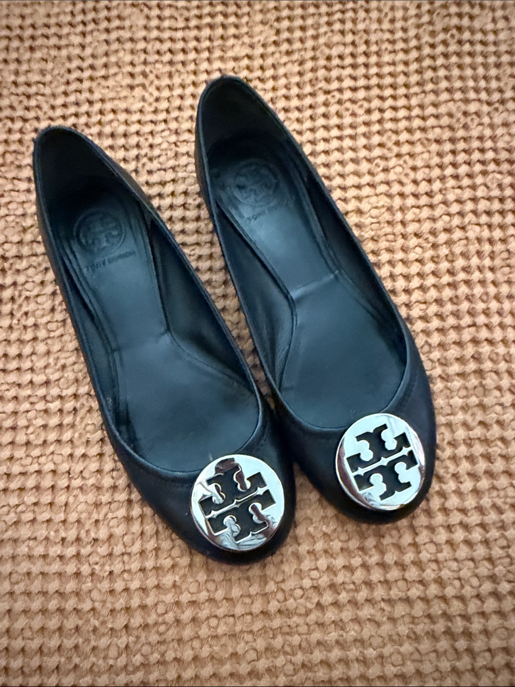 Tory Burch Black Leather Logo Medallion Ballet Flats